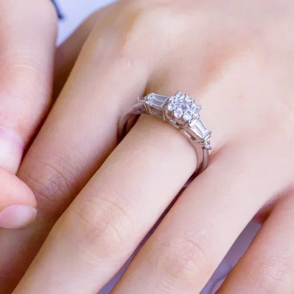 🎊Refine Engagement Sun Flower Pure Zircon Rings for Women, EVGG1235 - Picture 2 of 4